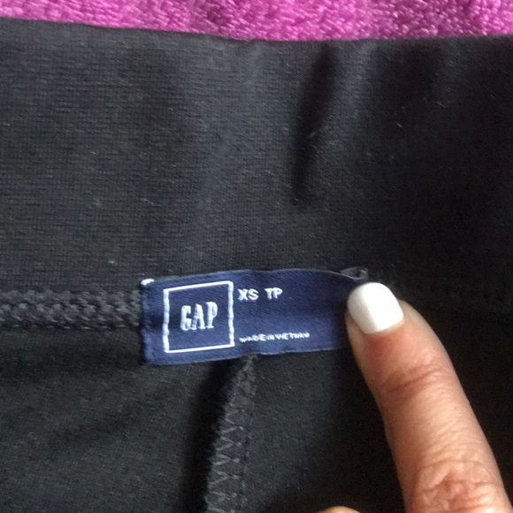 MOVING OUT SALE ❗️Gap Black Pants - Picture 2 of 2